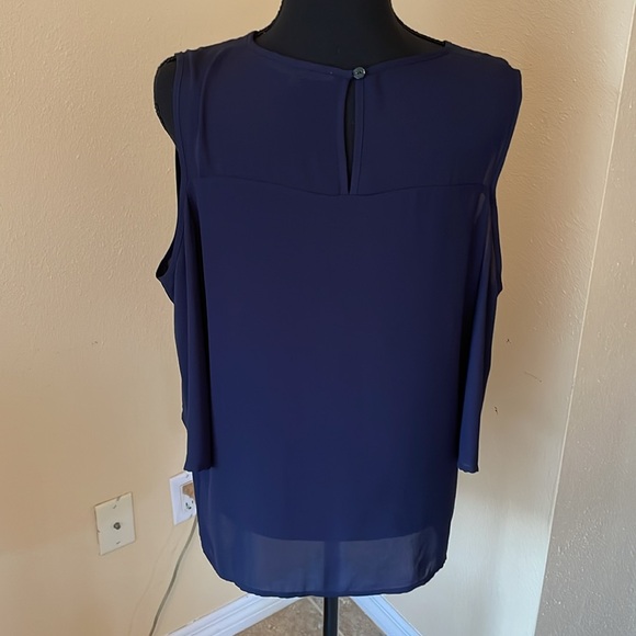 VIOLET & CLAIRE Elegent blue sheer blouse with open shoulder sz large - Picture 3 of 4